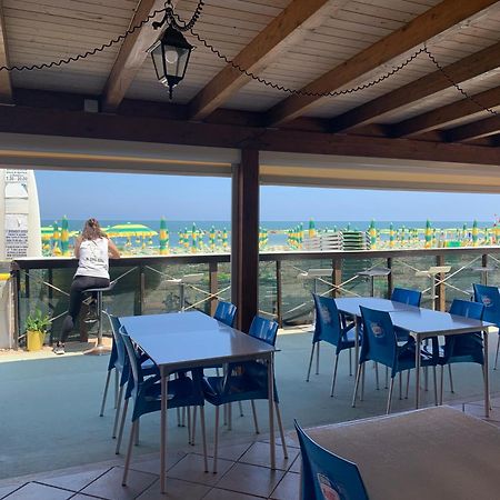 Ferienwohnung Conero-30Mt Dalla Spiaggia Di Sabbia-Bilocale E Corte-Delfino Porto Potenza Picena Exterior foto